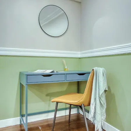 Elegant Triplex In - Ideal For 10 - Aircon Appartamento
