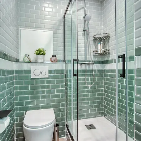 Appartamento Elegant Triplex In - Ideal For 10 - Aircon *